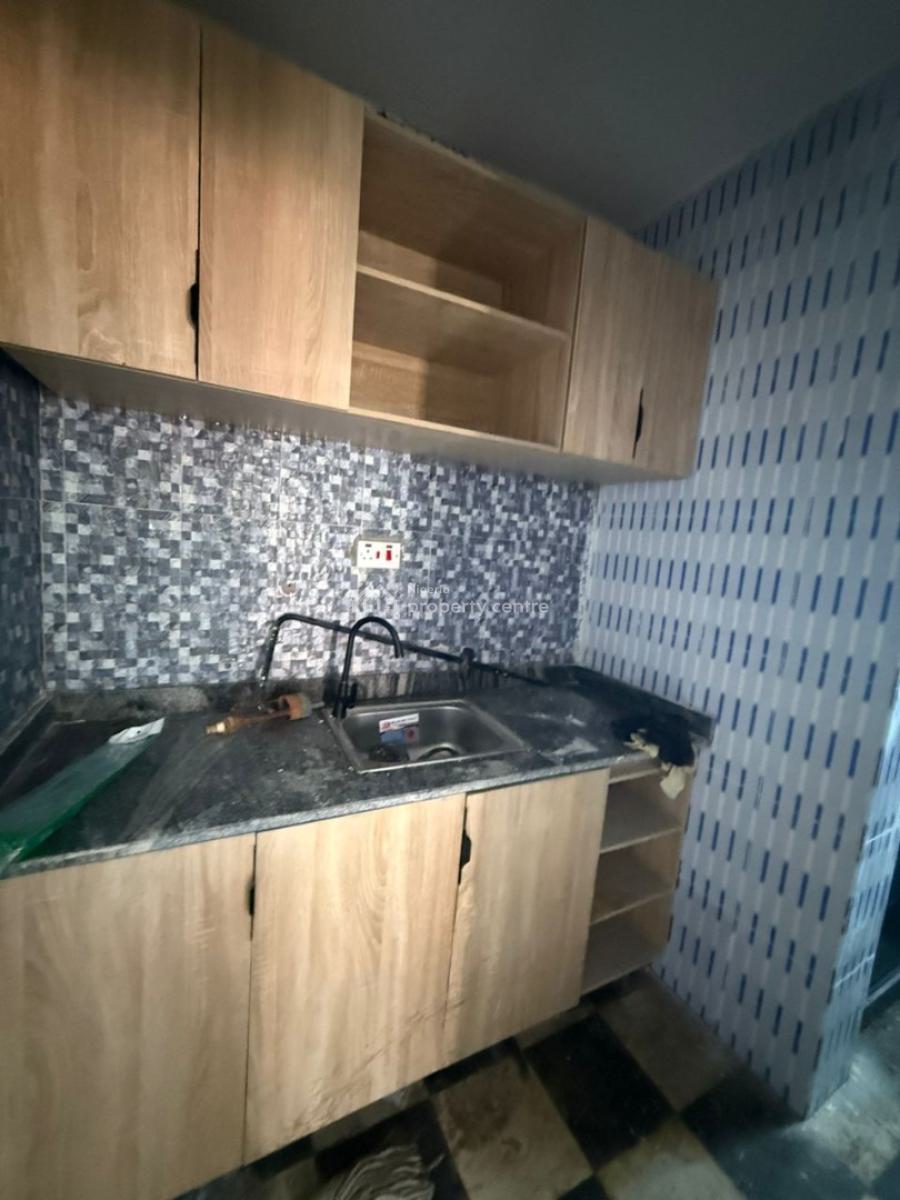 a Standard Self-contained, Ogombo Ajah, Lekki Phase 2, Lekki, Lagos, Self Contain (single Rooms) for Rent