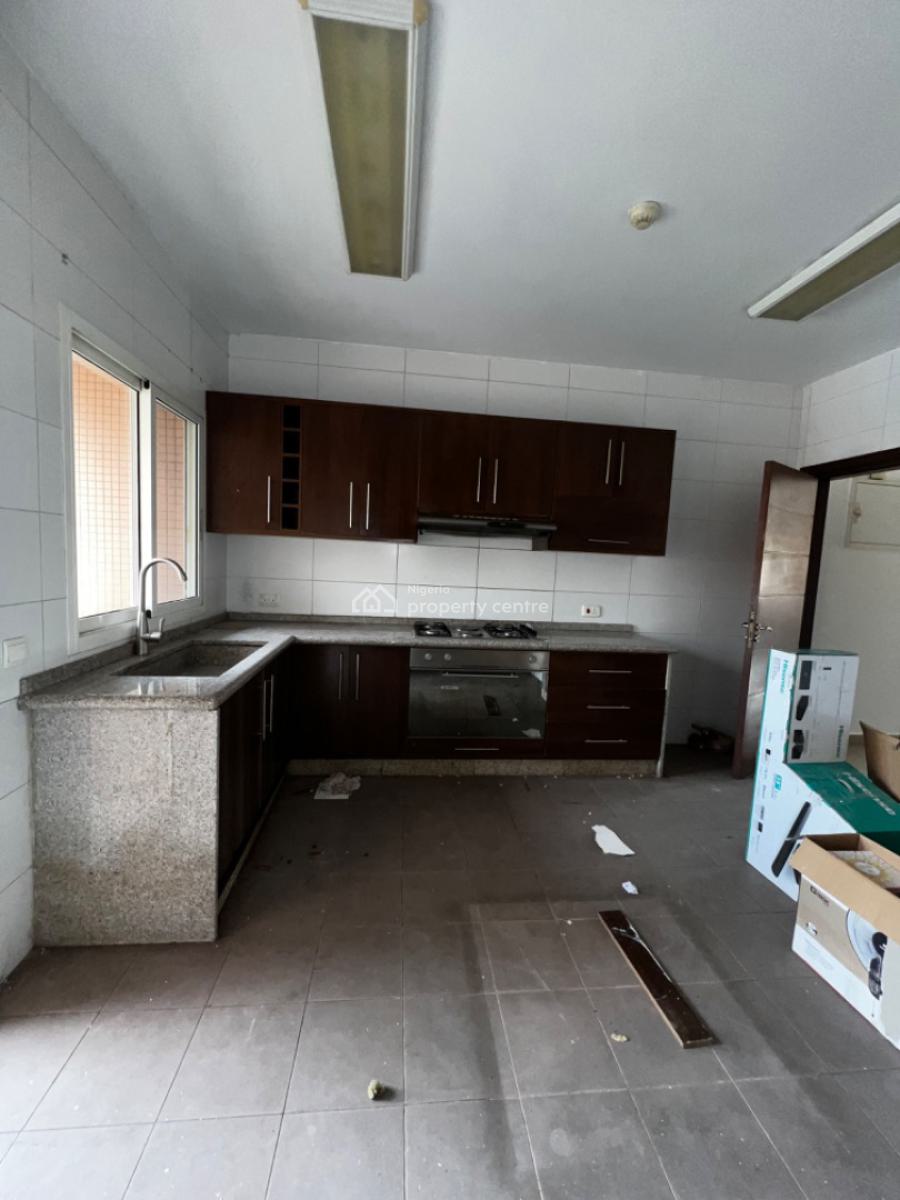 Lovely Spacious 3 Bedroom Apartment with Bq, Ikoyi, Lagos, Flat / Apartment for Rent