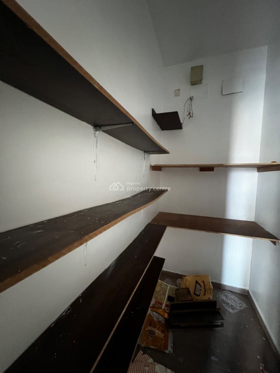 Lovely Spacious 3 Bedroom Apartment with Bq, Ikoyi, Lagos, Flat / Apartment for Rent