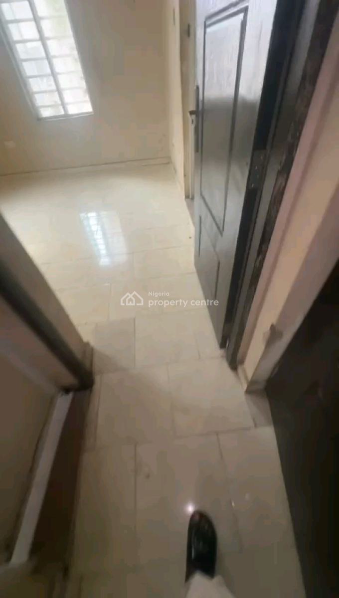 Neatly Used and Standard 2bedroom Flat in a Secured Environment, Fadeyi, Shomolu, Lagos, Flat / Apartment for Rent