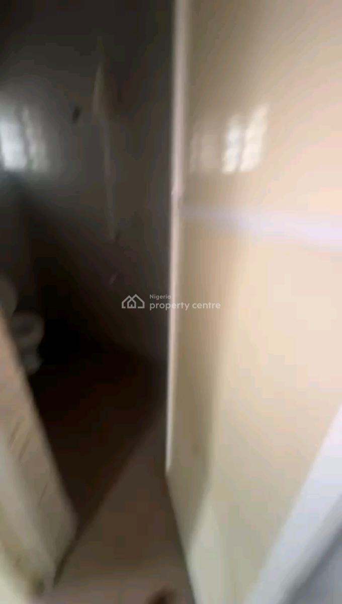 Neatly Used and Standard 2bedroom Flat in a Secured Environment, Fadeyi, Shomolu, Lagos, Flat / Apartment for Rent