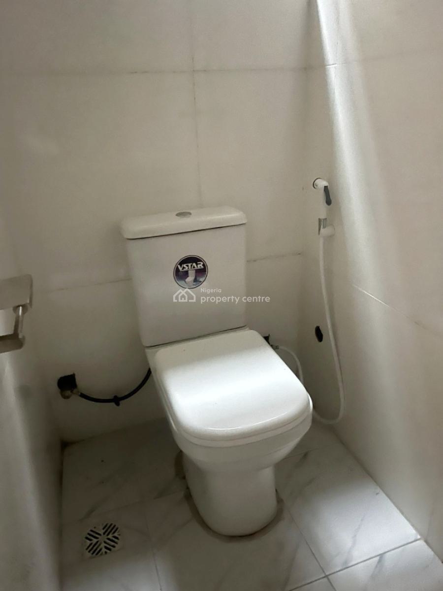 Luxury 3 Bedrooms Apartment, Gra Phase 2, Magodo, Lagos, Flat / Apartment for Sale