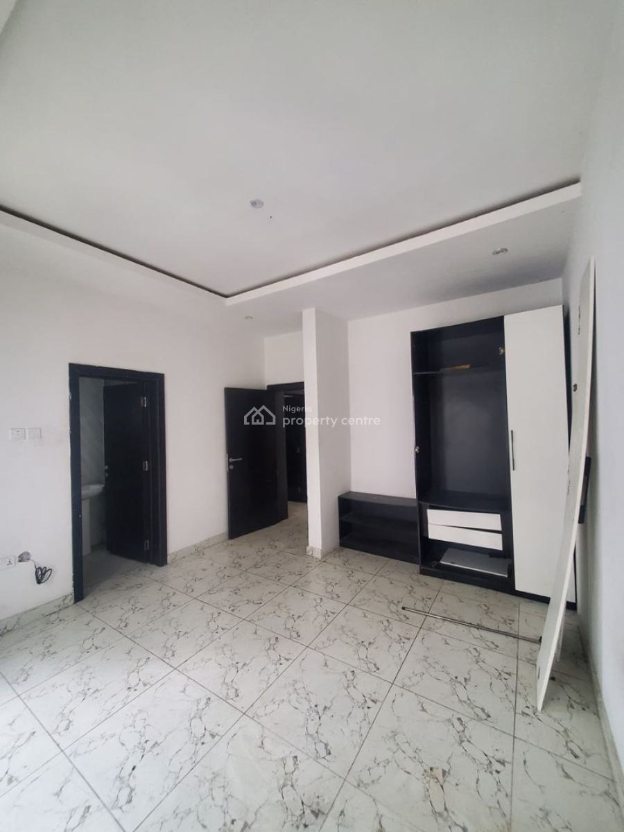 2 Bedroom Flat, Orchid Road, Lekki, Lagos, Flat / Apartment for Rent