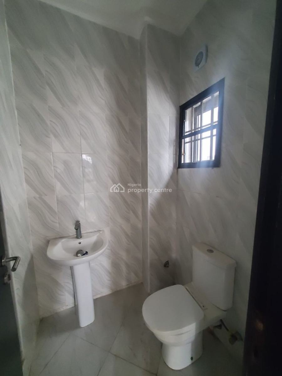 2 Bedroom Flat, Orchid Road, Lekki, Lagos, Flat / Apartment for Rent
