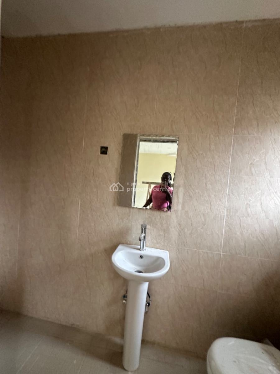 Luxury Smart 3 Bedroom Duplex with Bq, By Sunnyvale Road, Lokogoma District, Abuja, Terraced Duplex for Rent