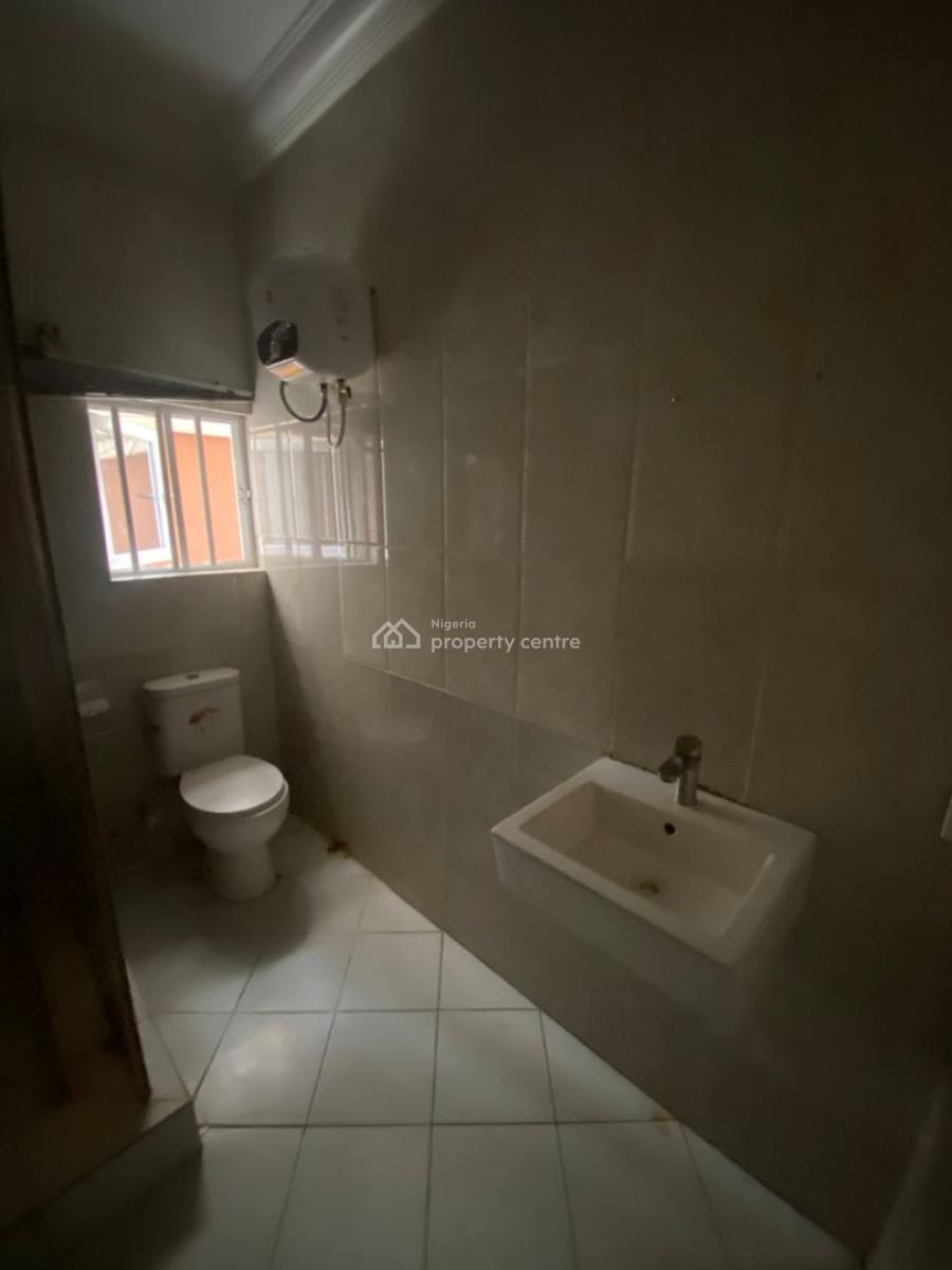 Well-structured 2 Bedroom Apartment, Chevron, Lekki, Lagos, Flat / Apartment for Rent