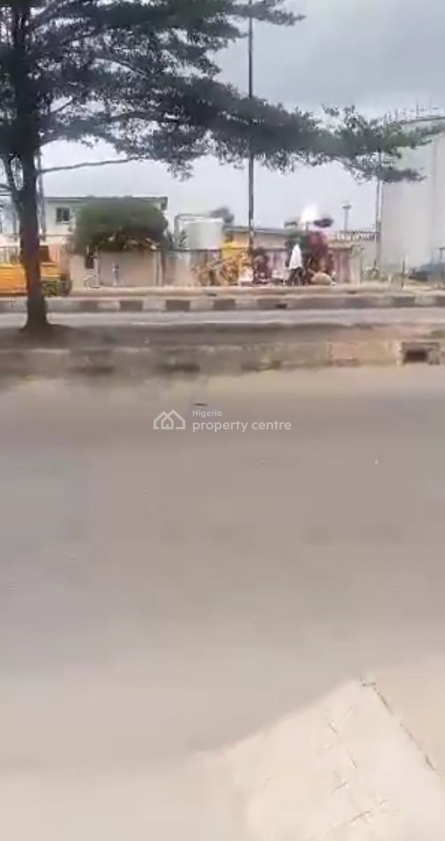a Plot of Land Fenced and Gated Directly Facing The Road Suitable for, Before Aruna Bus Stop,ikorodu Lagos.  Size: 600sqm, Ikorodu, Lagos, Commercial Land for Sale