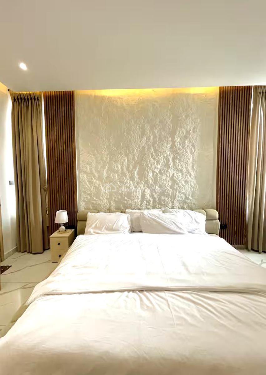 Exquisite 2 Bedroom with Table Tennis, Hunpunu-wusu, Lekki Phase 1, Lekki, Lagos, Flat / Apartment Short Let