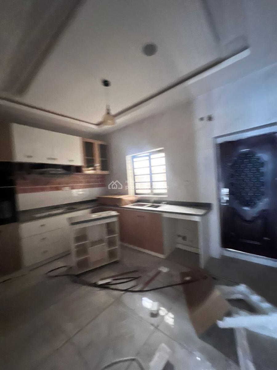 a Room Upstairs, Orchid Road, Lekki, Lagos, Flat / Apartment for Rent
