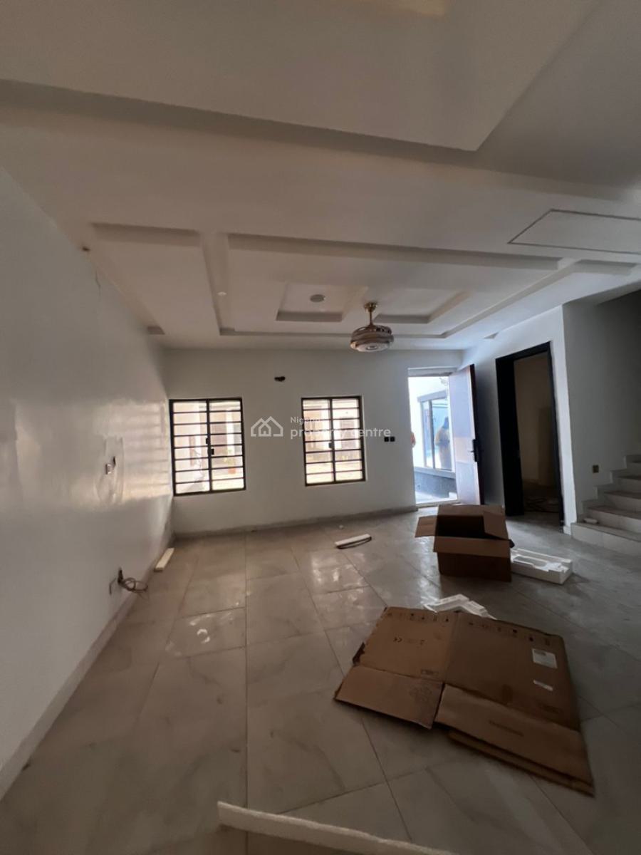 a Room Upstairs, Orchid Road, Lekki, Lagos, Flat / Apartment for Rent