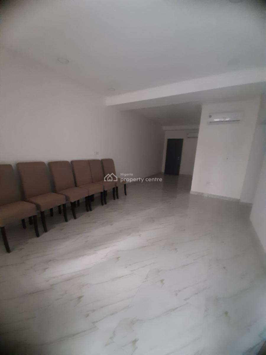 Rnt 8,000,000 Service Charge 2,500,000 Refundable Caution Fee 800,000, Victoria Island (vi), Lagos, Mini Flat (room and Parlour) for Rent