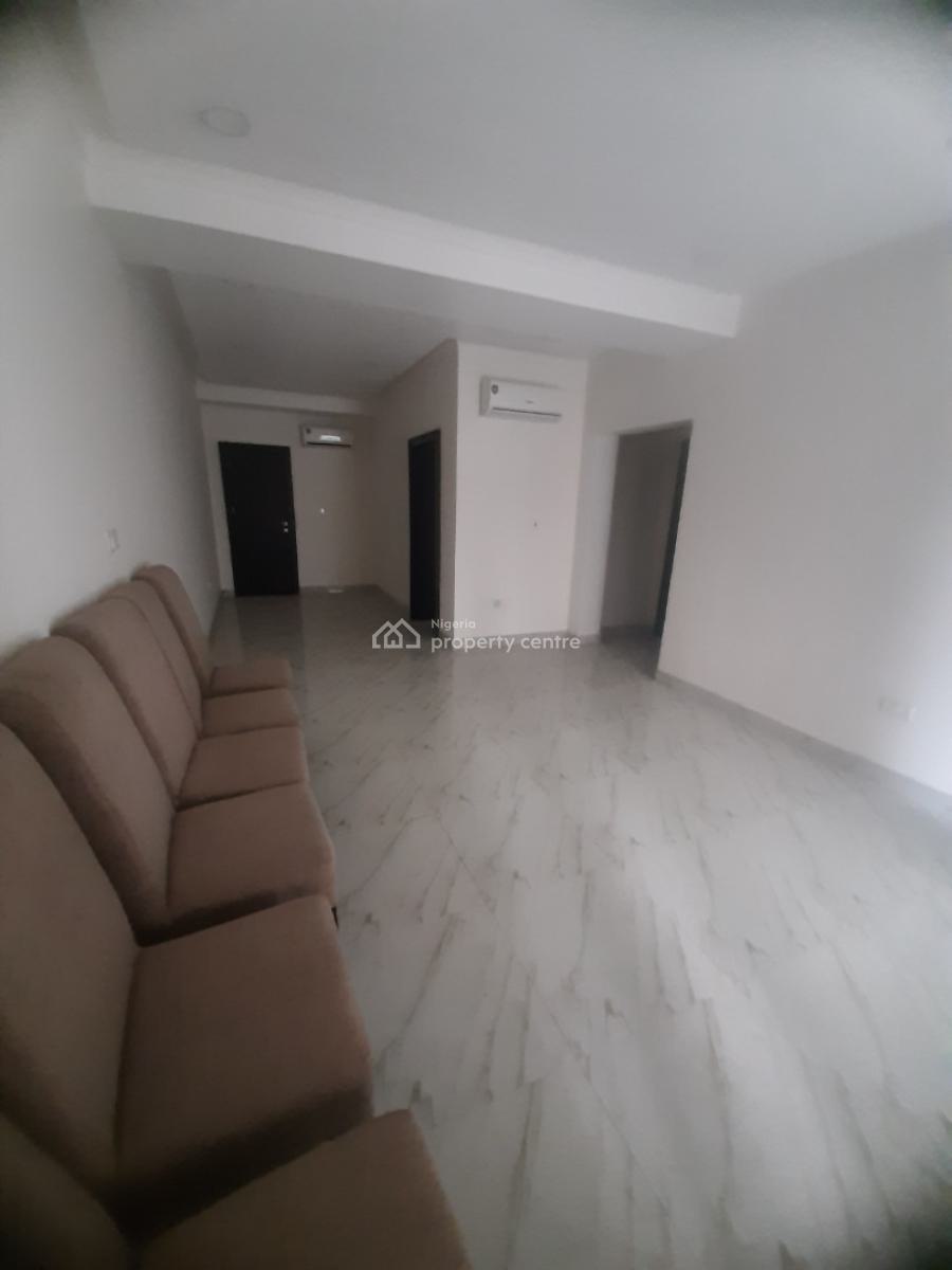 Rnt 8,000,000 Service Charge 2,500,000 Refundable Caution Fee 800,000, Victoria Island (vi), Lagos, Mini Flat (room and Parlour) for Rent