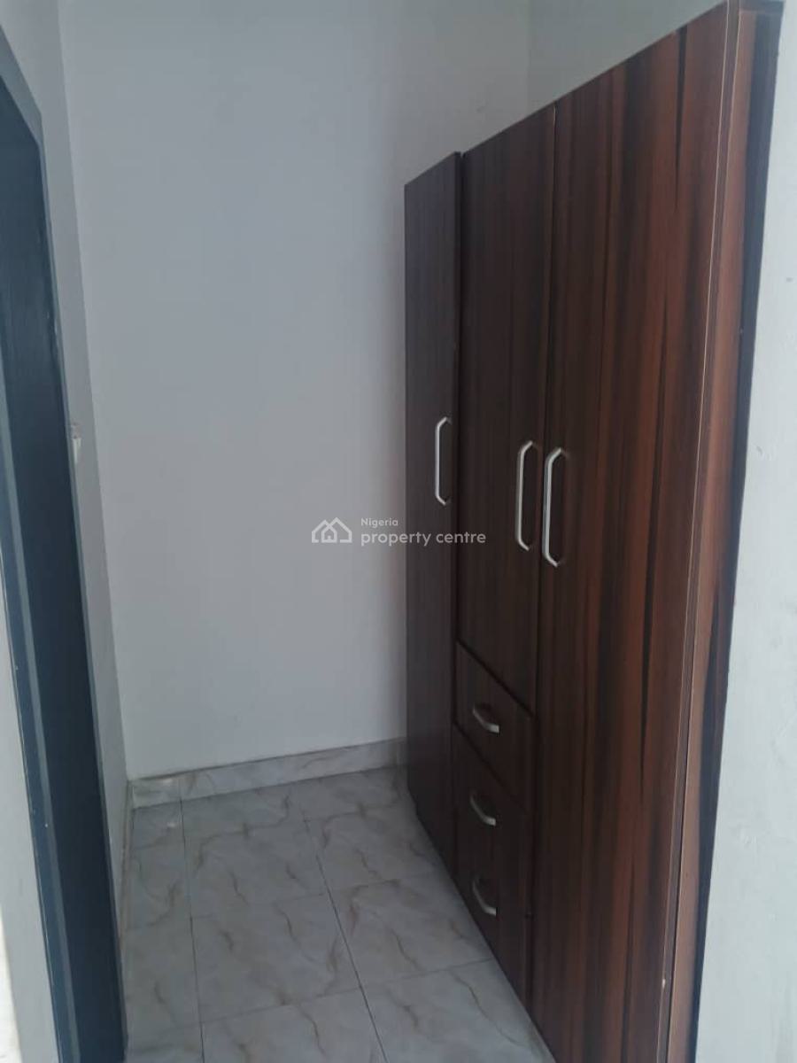 Spacious 3 Bedroom Luxury Apartment, Majek, 2 Minutes From Shoprite to Majek, Sangotedo, Ajah, Lagos, Flat / Apartment for Rent