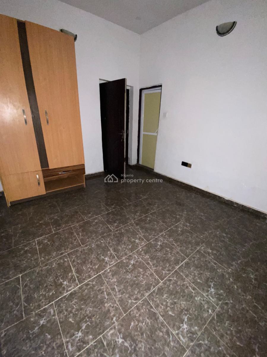 Neatly Used 3bedroom Flat in a Call to Enter Estate, Ajah, Lagos, Flat / Apartment for Rent