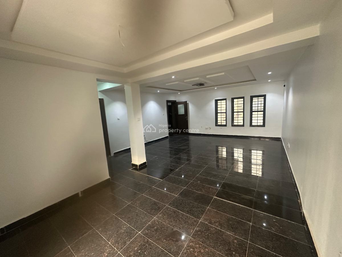Well Built 4 Bedroom Semi-detached Duplex, Guzape District, Abuja, Semi-detached Duplex for Sale