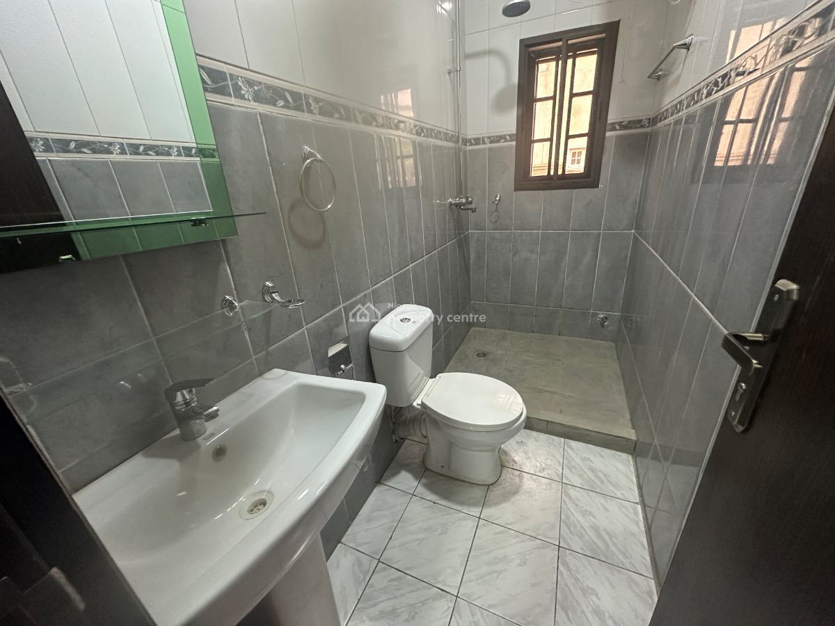 Well Built 4 Bedroom Semi-detached Duplex, Guzape District, Abuja, Semi-detached Duplex for Sale