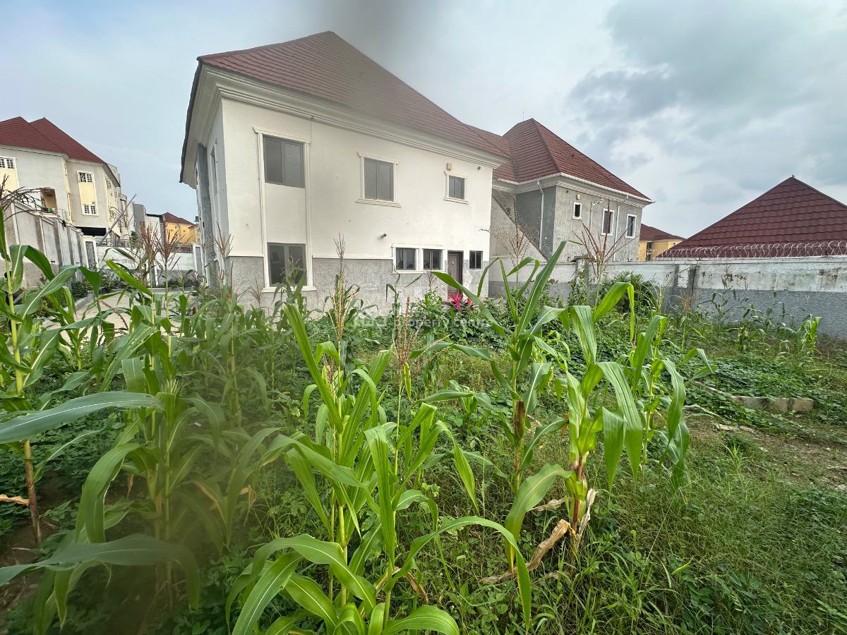Well Built 4 Bedroom Semi-detached Duplex, Guzape District, Abuja, Semi-detached Duplex for Sale