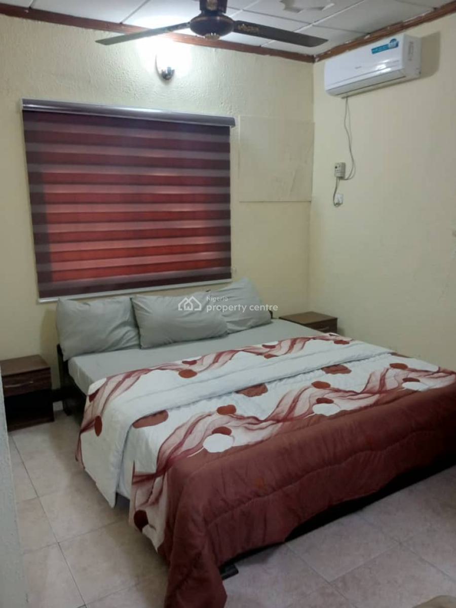 Executive 2bedroom Apartment, Pariola Estate, Ogudu Gra, Gra, Ogudu, Lagos, Flat / Apartment Short Let