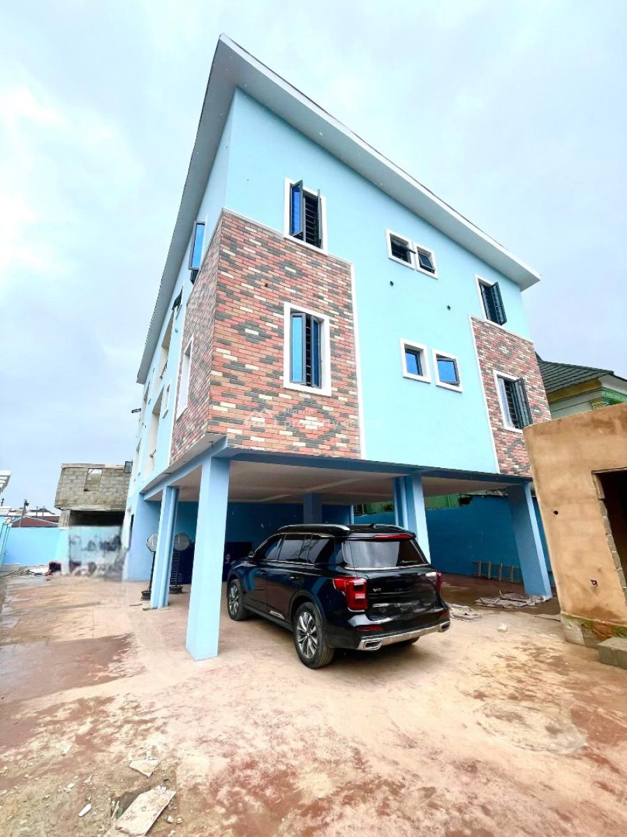 Spaciously Built 2-bedroom Apartment in a Prime Area, Perfect for Residential Use, Short-let, Or Long-term Rental Income, Surulere, Lagos, Block of Flats for Sale