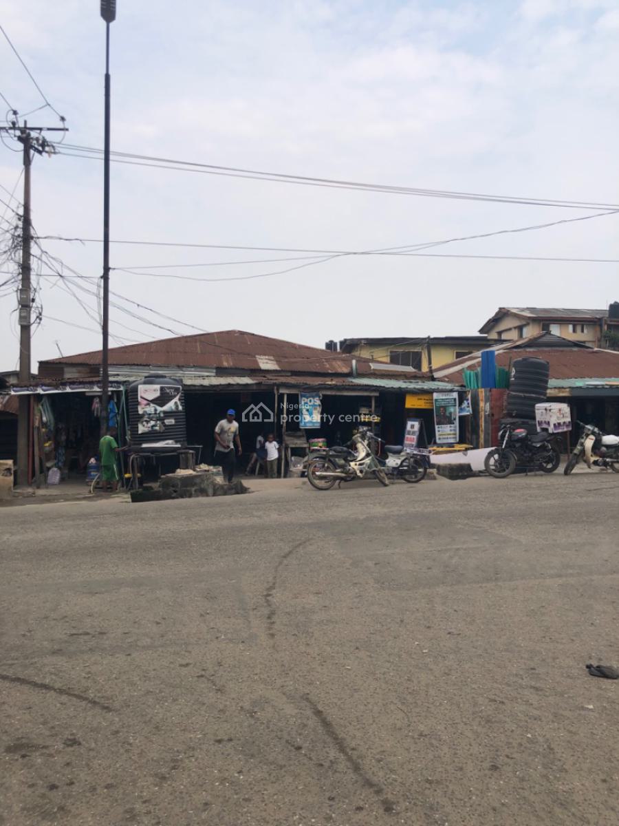 a Bungalow on a Full Plot of Land Directly Facing The Main Road, Bajulaye, Shomolu, Lagos, Detached Bungalow for Sale