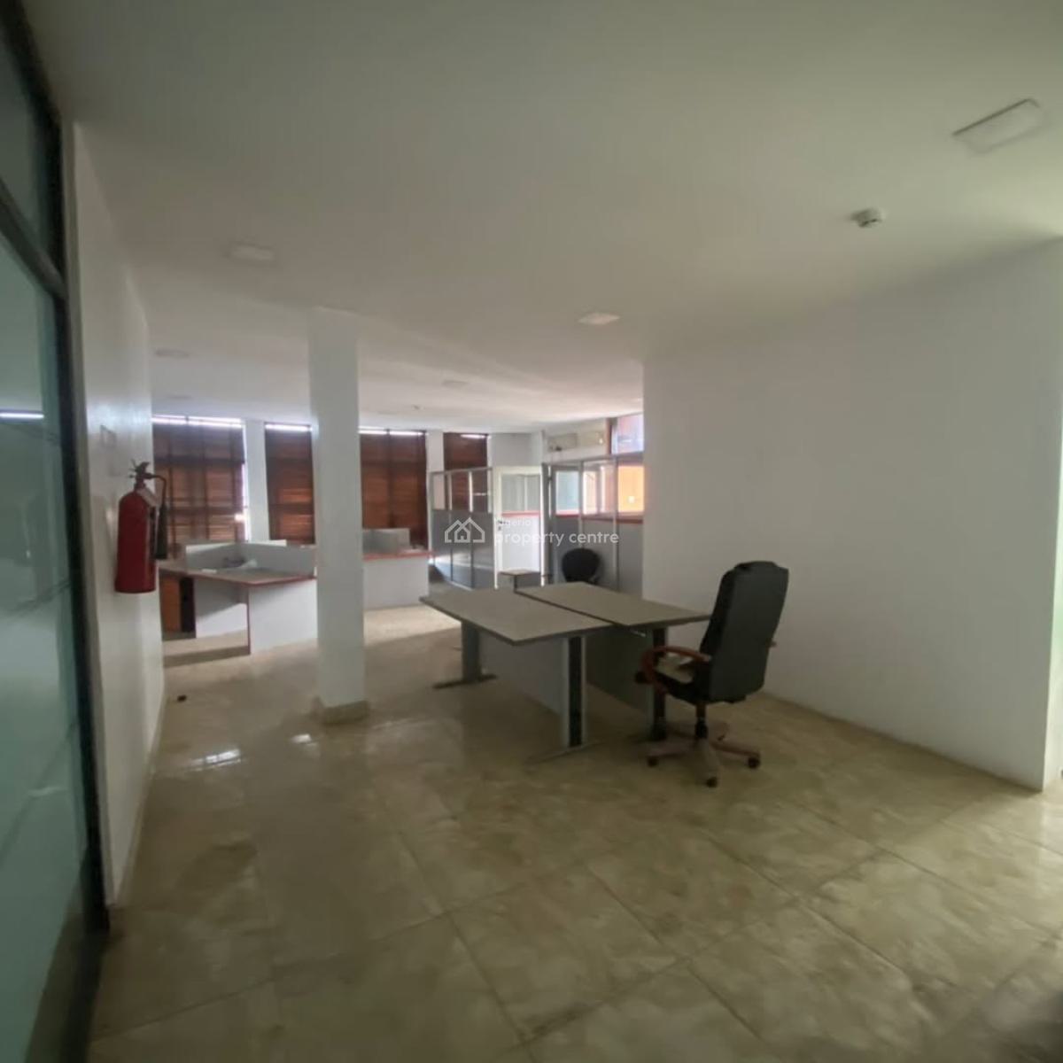 Commercial Building, Ojuelegba, Surulere, Lagos, Plaza / Complex / Mall for Rent