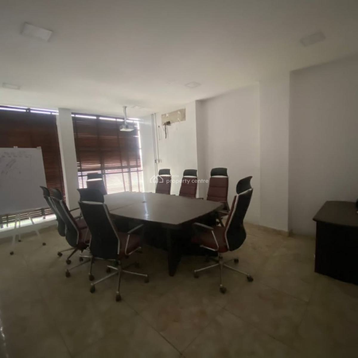 Commercial Building, Ojuelegba, Surulere, Lagos, Plaza / Complex / Mall for Rent