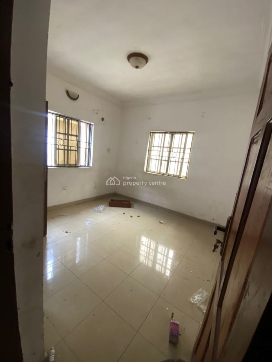 Clean and Spacious 2 Bedroom ( Upstairs) Available, Thomas Estate, Ajah, Lagos, Flat / Apartment for Rent