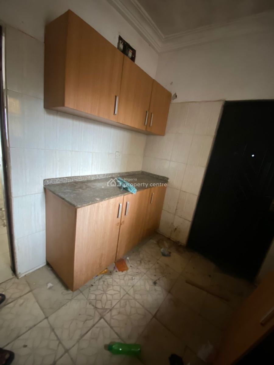 Clean and Spacious 2 Bedroom ( Upstairs) Available, Thomas Estate, Ajah, Lagos, Flat / Apartment for Rent