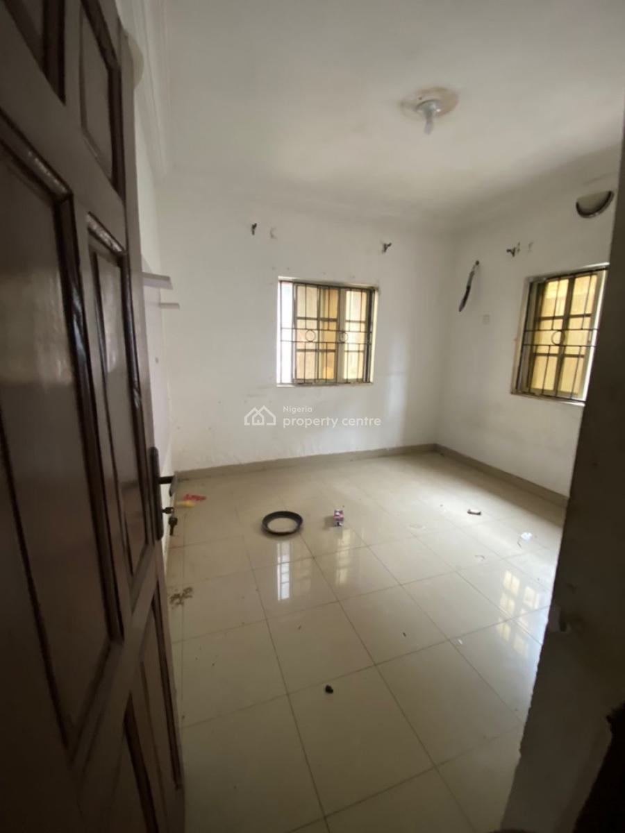 Clean and Spacious 2 Bedroom ( Upstairs) Available, Thomas Estate, Ajah, Lagos, Flat / Apartment for Rent