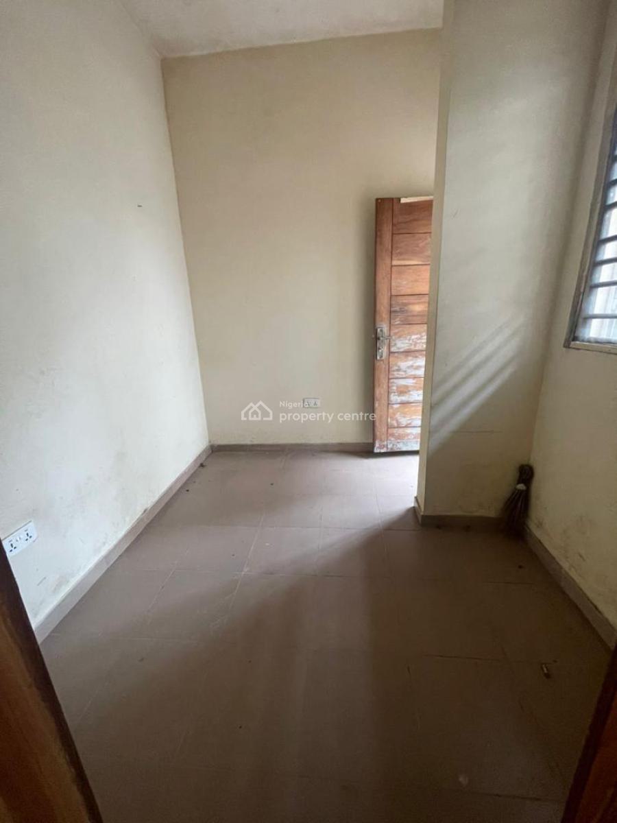 a Room, Bq, Orchid Road, Lekki, Lagos, Flat / Apartment for Rent