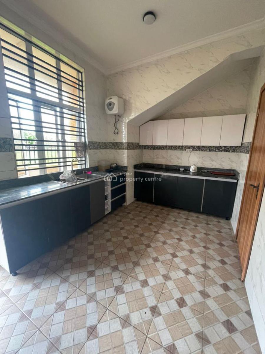 a Room, Bq, Orchid Road, Lekki, Lagos, Flat / Apartment for Rent