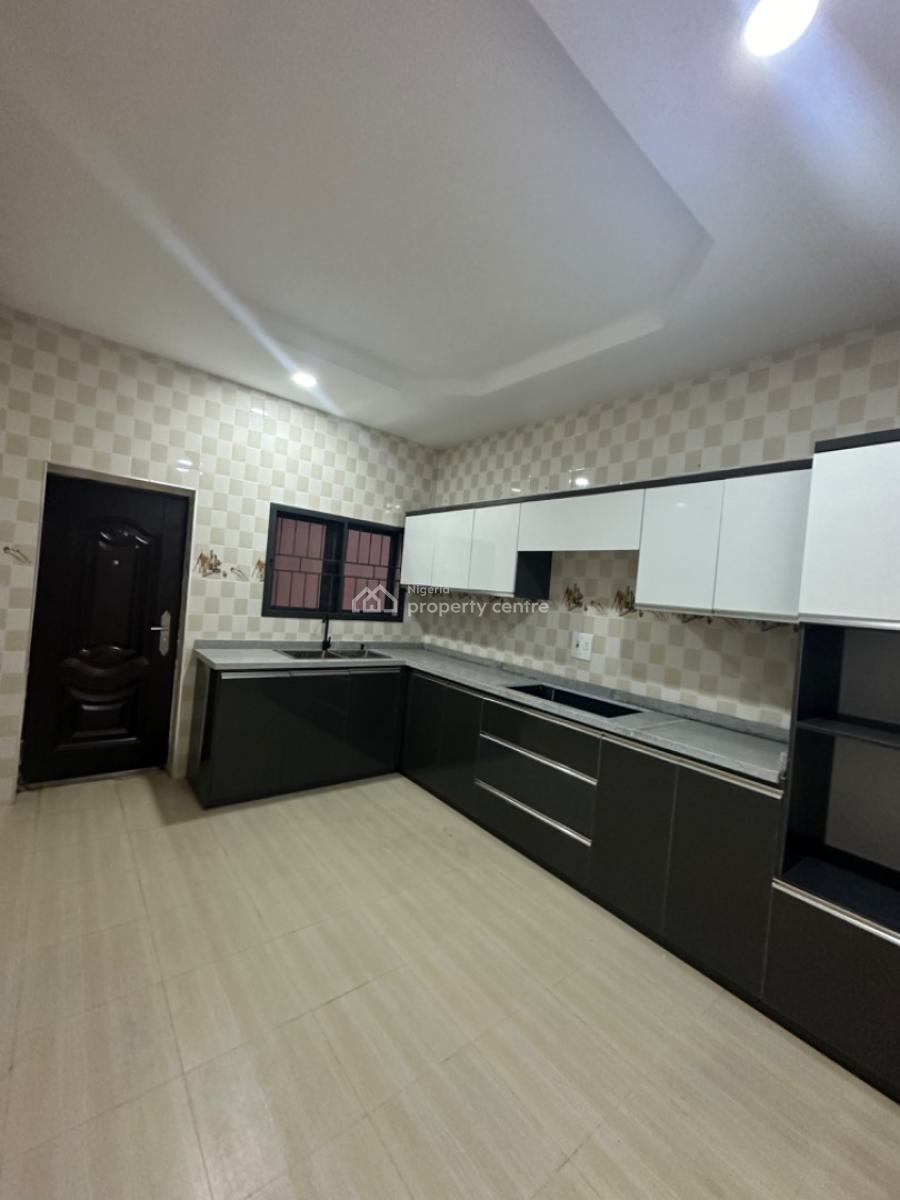 Luxury Smart Brand New 5 Bedroom Duplex with Bq, By Gaat, Gaduwa, Abuja, Terraced Duplex for Rent