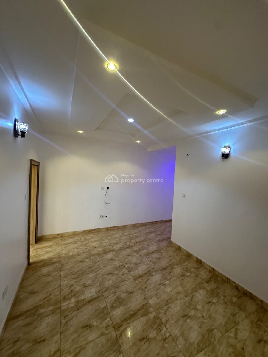 Luxury Smart Brand New 5 Bedroom Duplex with Bq, By Gaat, Gaduwa, Abuja, Terraced Duplex for Sale