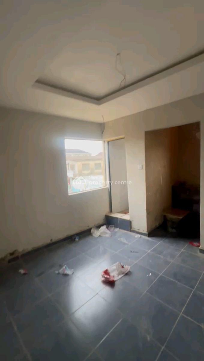 a Newly Built and Decent Roomself Con, Upstairs with Kitchen Cabs, Off Morocco Road, Shomolu, Lagos, Self Contain (single Rooms) for Sale