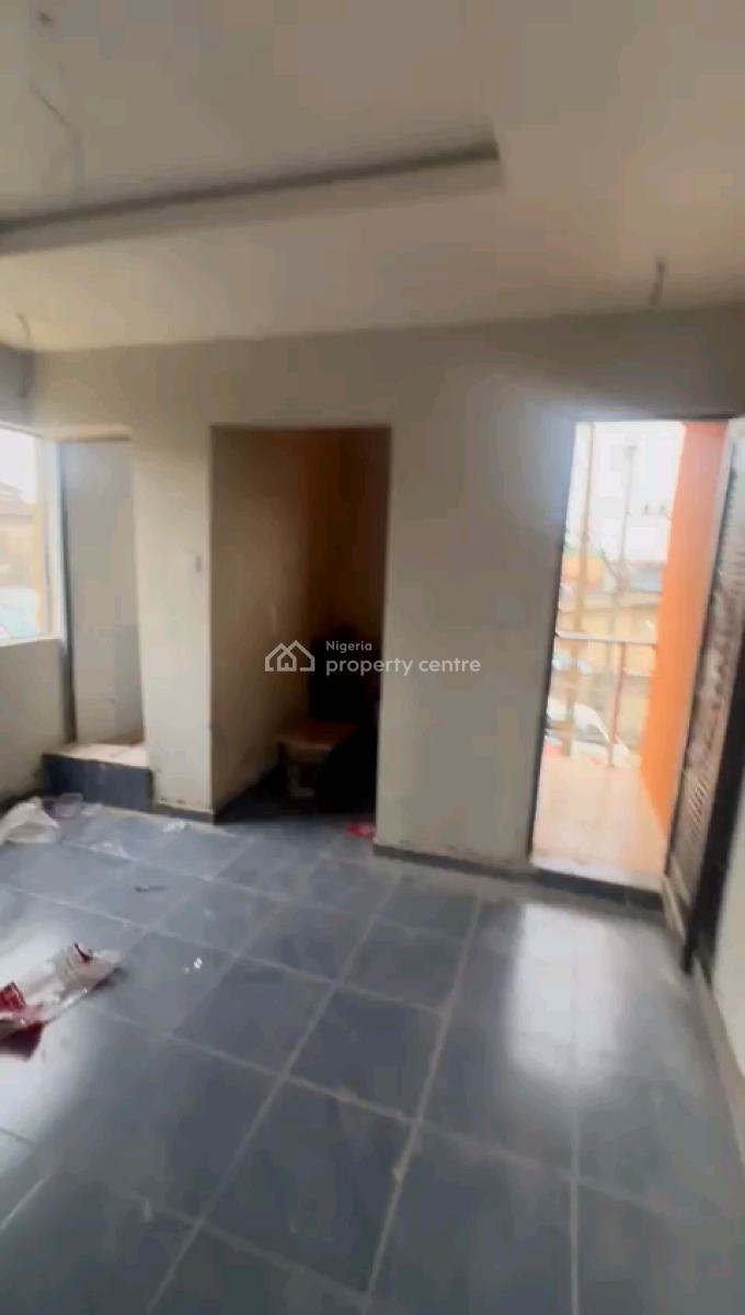 a Newly Built and Decent Roomself Con, Upstairs with Kitchen Cabs, Off Morocco Road, Shomolu, Lagos, Self Contain (single Rooms) for Sale