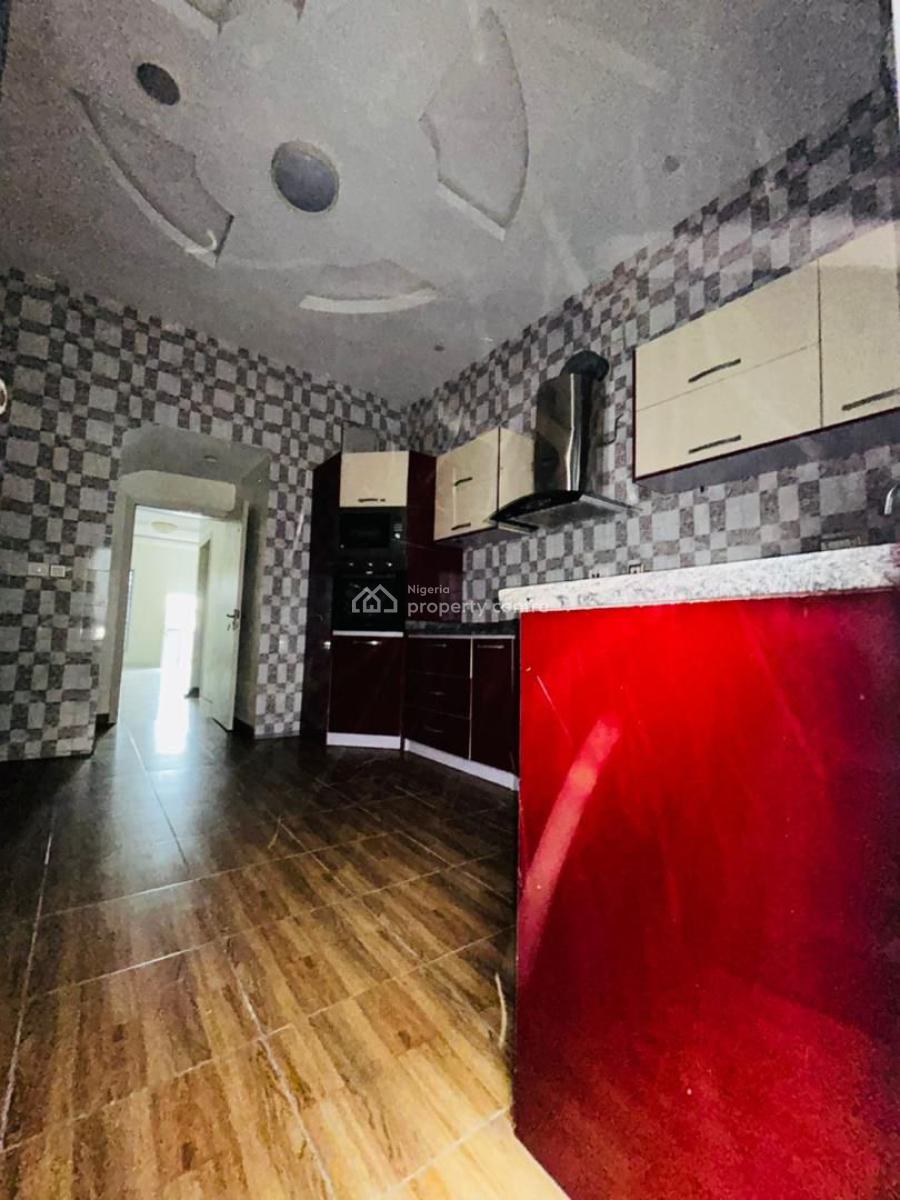 Distress 4 Bedroom Semi Detached Duplex with Bq ( Pay and Move in ), Ologolo, Lekki, Lagos, Semi-detached Duplex for Sale