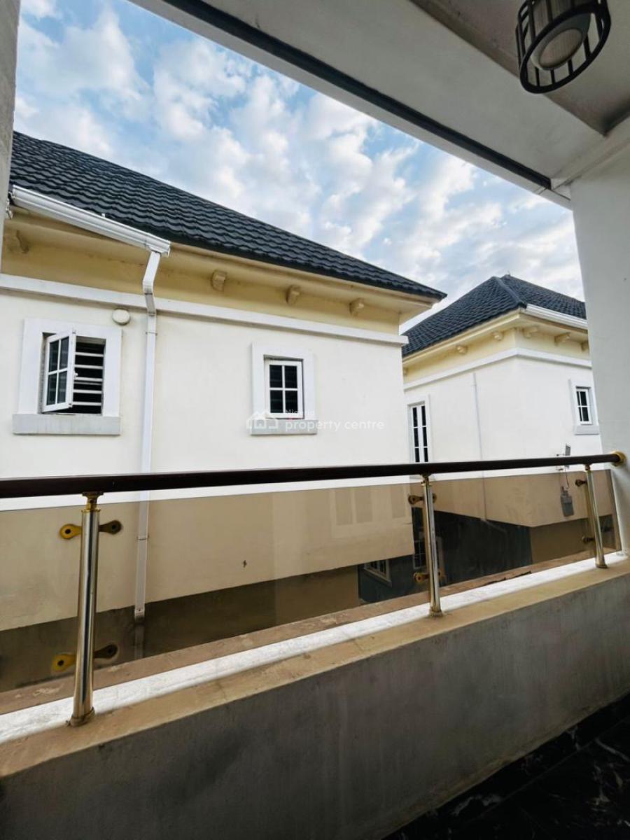 Distress 4 Bedroom Semi Detached Duplex with Bq ( Pay and Move in ), Ologolo, Lekki, Lagos, Semi-detached Duplex for Sale