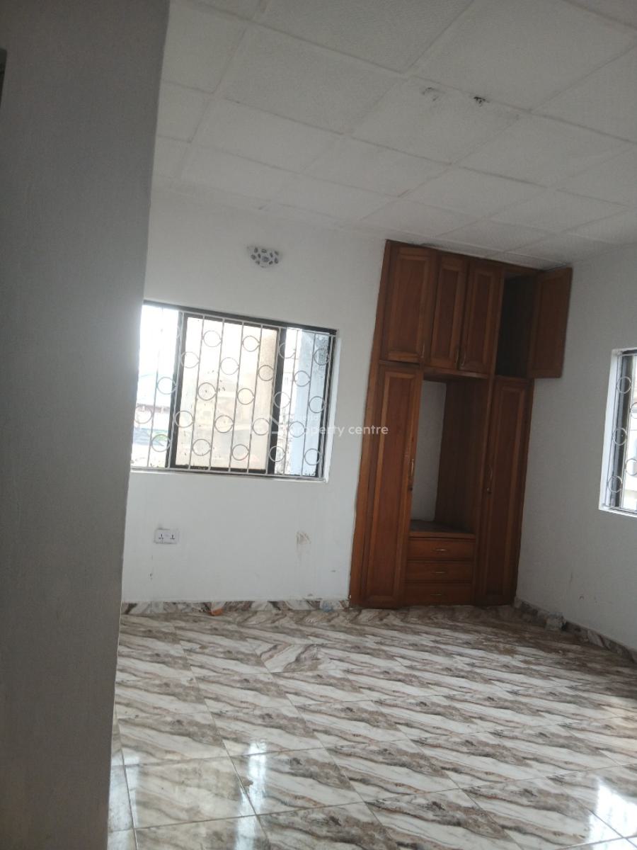 Nice Executive 3bedroom, Yaba, Lagos, Flat / Apartment for Rent