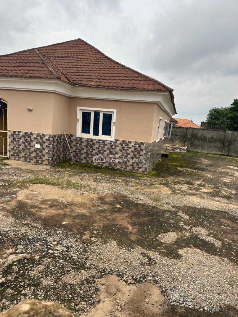 Excellent Spacious 3 Bedroom Bungalow Standalone, Standard Estate, Galadimawa, Abuja, Detached Bungalow for Rent