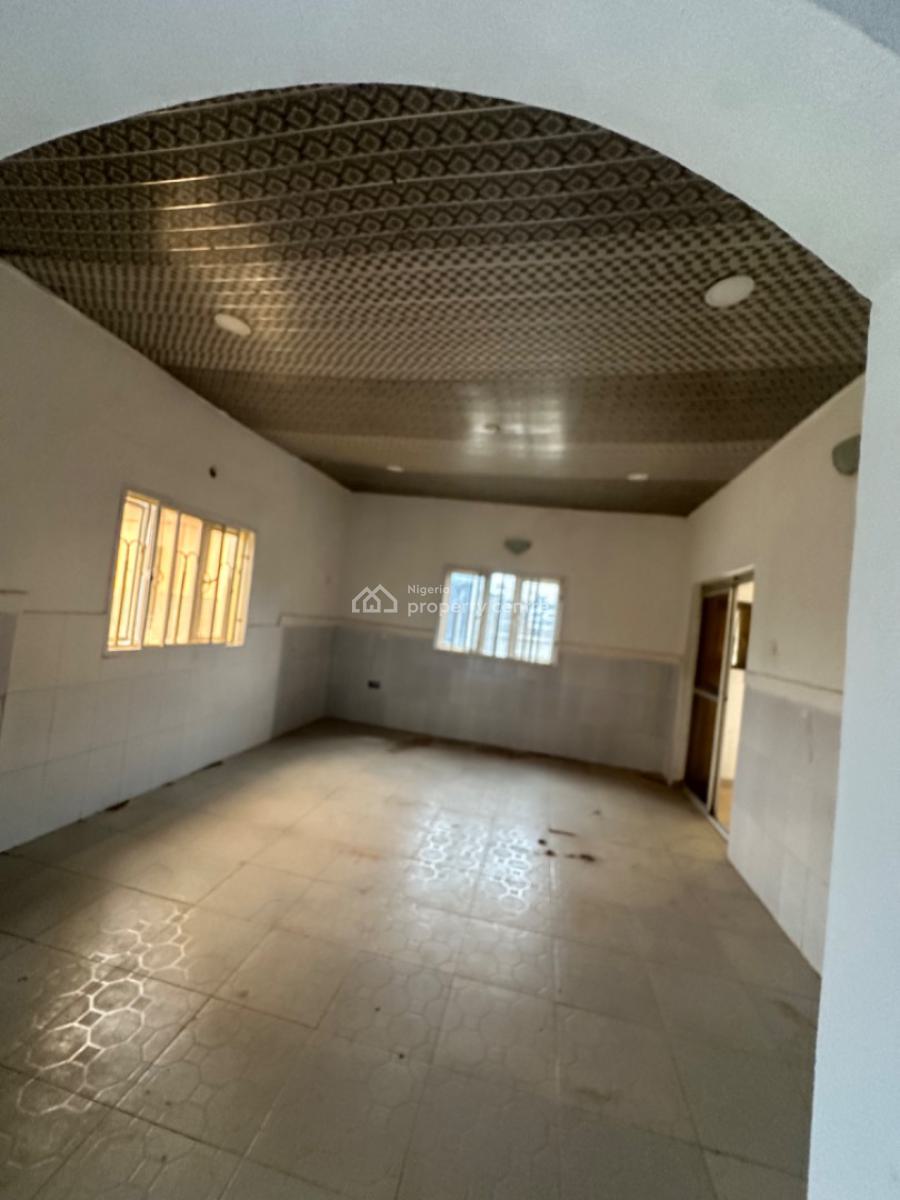 Excellent Spacious 3 Bedroom Bungalow Standalone, Standard Estate, Galadimawa, Abuja, Detached Bungalow for Rent