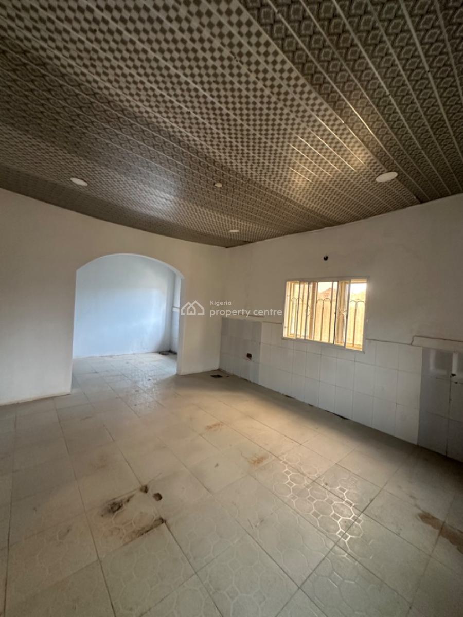 Excellent Spacious 3 Bedroom Bungalow Standalone, Standard Estate, Galadimawa, Abuja, Detached Bungalow for Rent