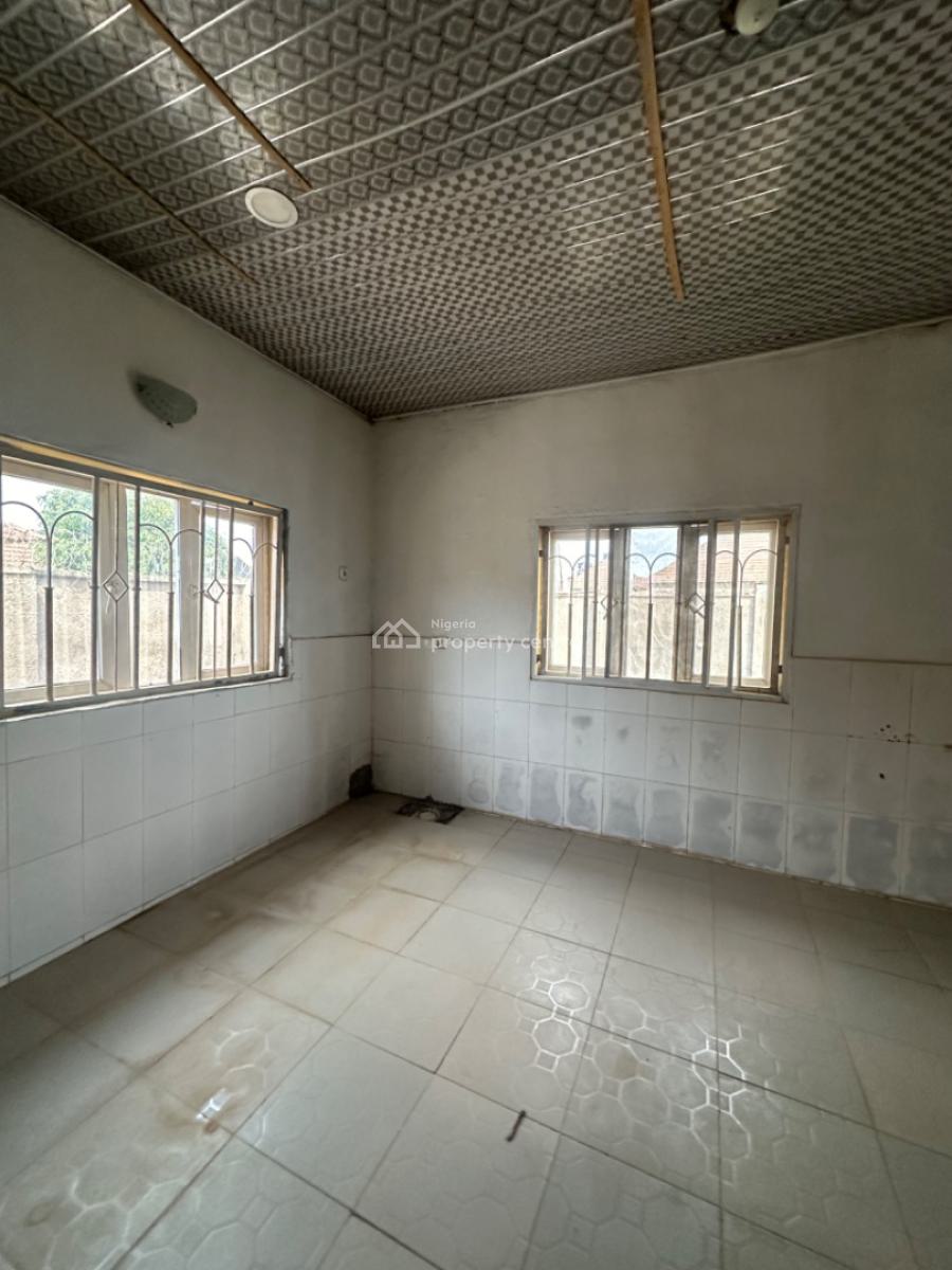 Excellent Spacious 3 Bedroom Bungalow Standalone, Standard Estate, Galadimawa, Abuja, Detached Bungalow for Rent
