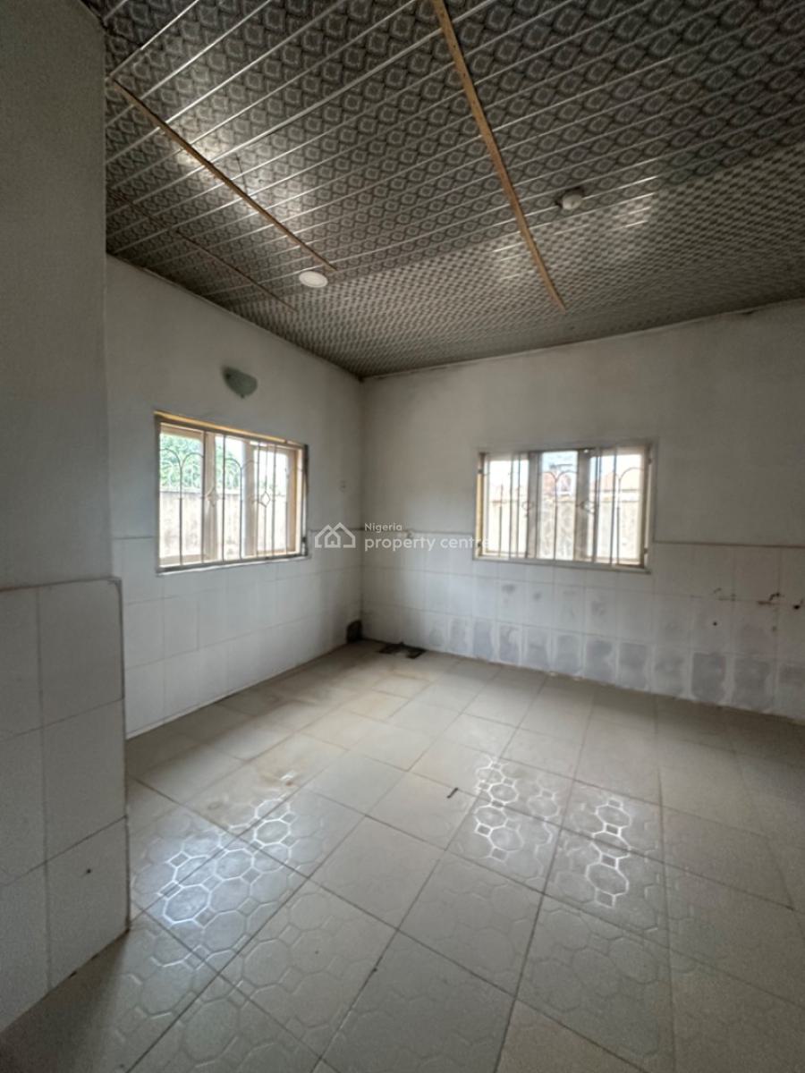 Excellent Spacious 3 Bedroom Bungalow Standalone, Standard Estate, Galadimawa, Abuja, Detached Bungalow for Rent