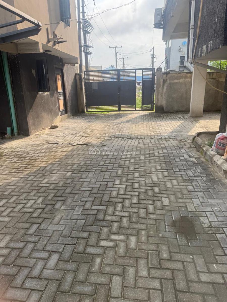 Hottest Deal in Town Now Luxury Sweet 3 Bedroom Apartment &spacious, Orchid Road Lekki, Lekki, Lagos, Block of Flats for Sale
