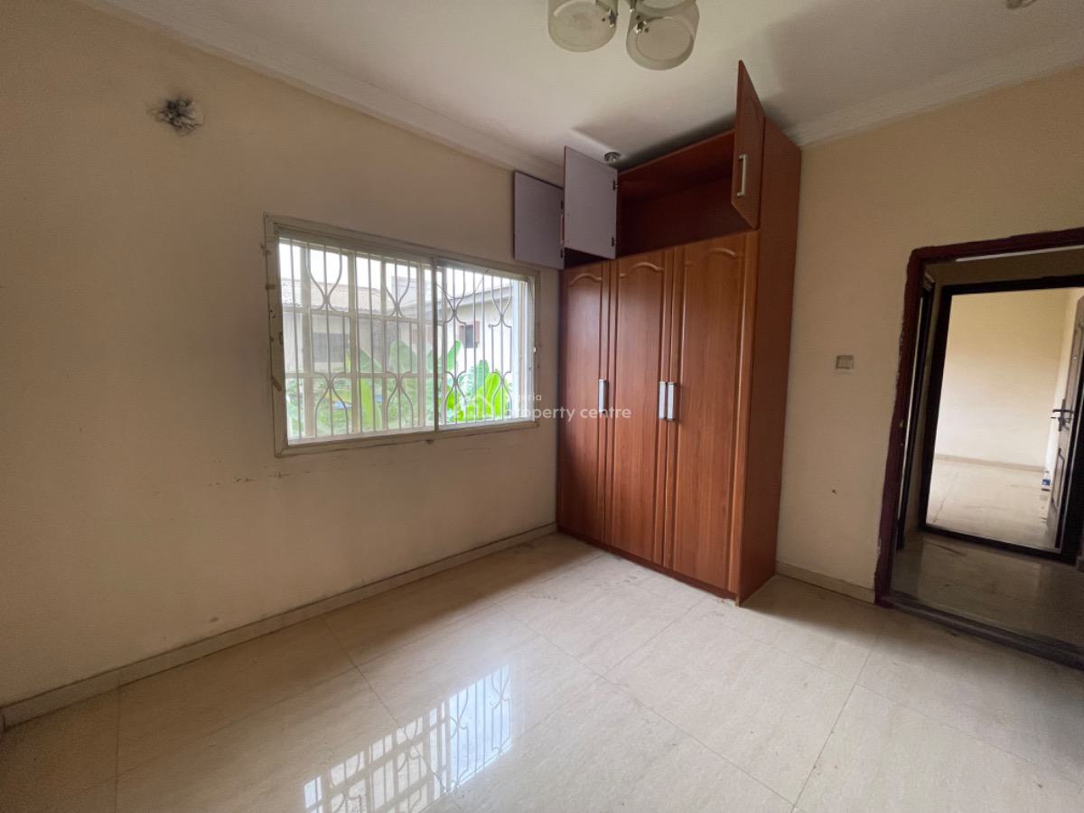 a Spacious 3bedroom with Study on Top Floor, Lekki Phase 1, Lekki, Lagos, House for Rent