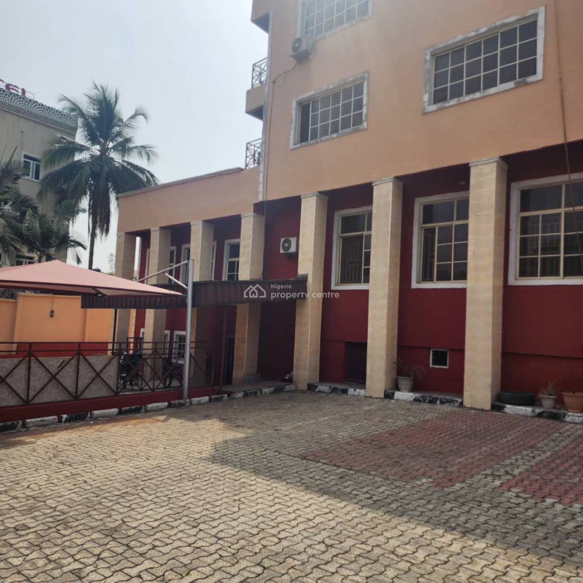 24 Rooms Hotel Facing The Main Road, Facing Eleyele Sango Road, Eleyele, Ibadan, Oyo, Commercial Property for Sale