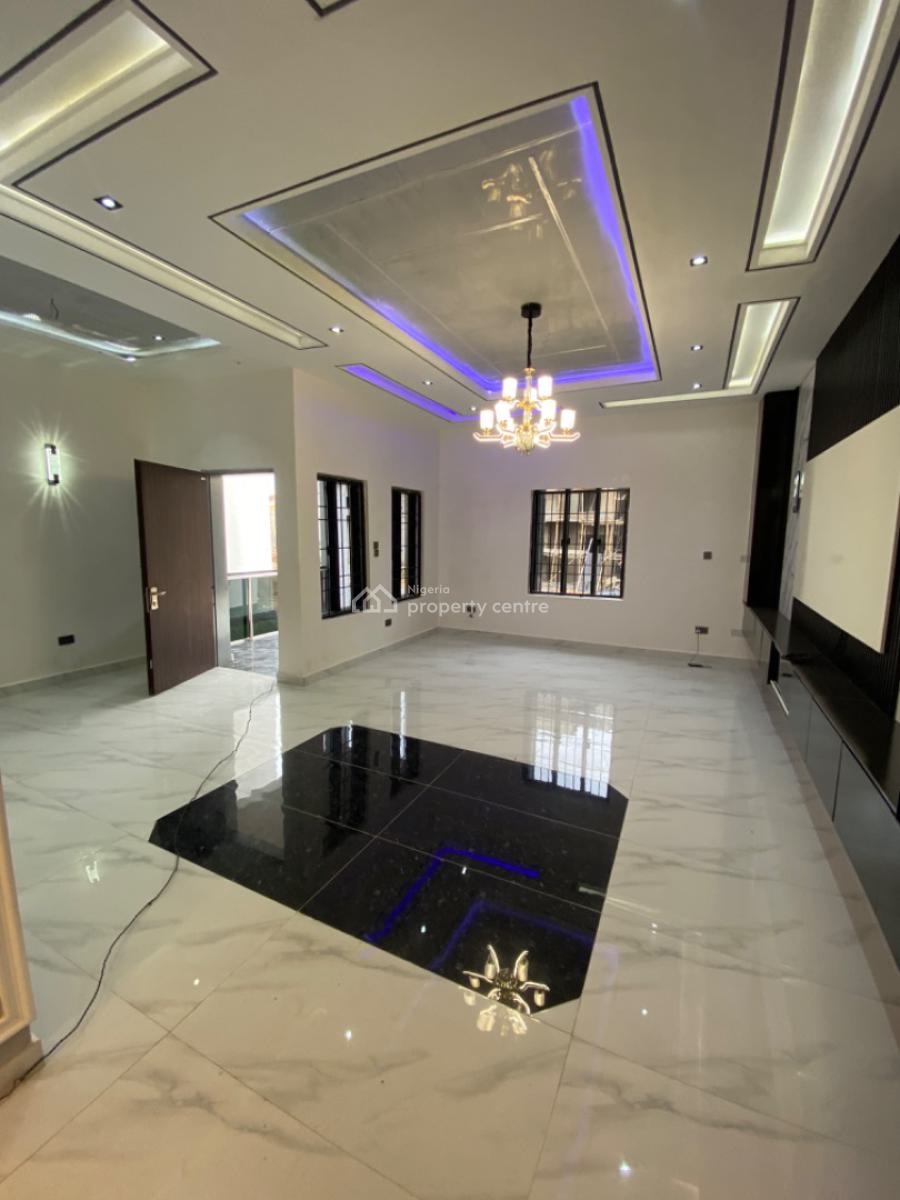 a Standard Built Townhouse in a Lovely Location, Close to American International School, Durumi, Abuja, Terraced Duplex for Sale