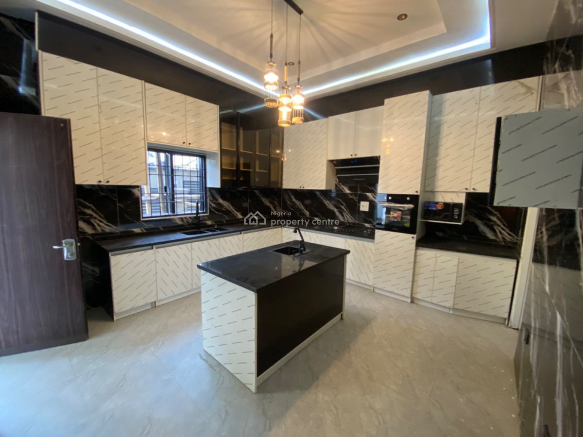 a Standard Built Townhouse in a Lovely Location, Close to American International School, Durumi, Abuja, Terraced Duplex for Sale