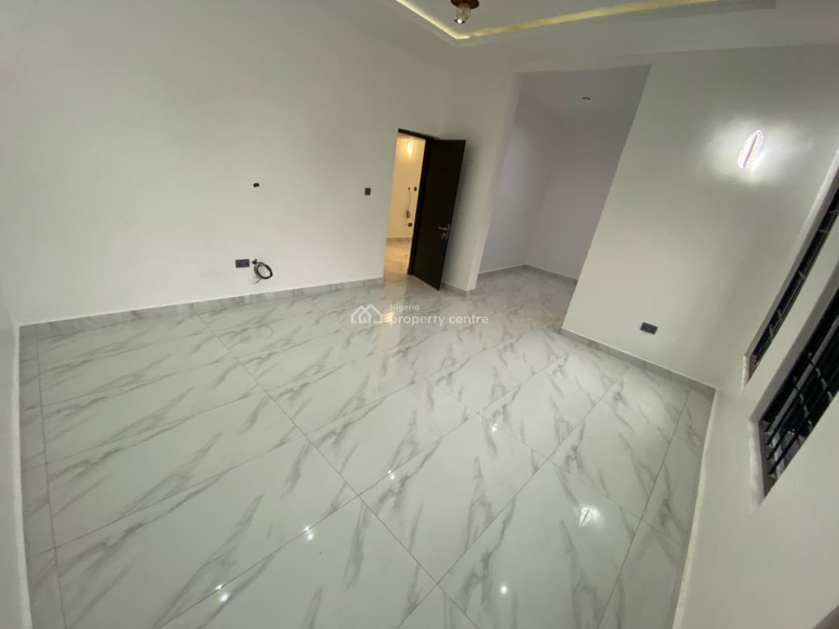 a Standard Built Townhouse in a Lovely Location, Close to American International School, Durumi, Abuja, Terraced Duplex for Sale