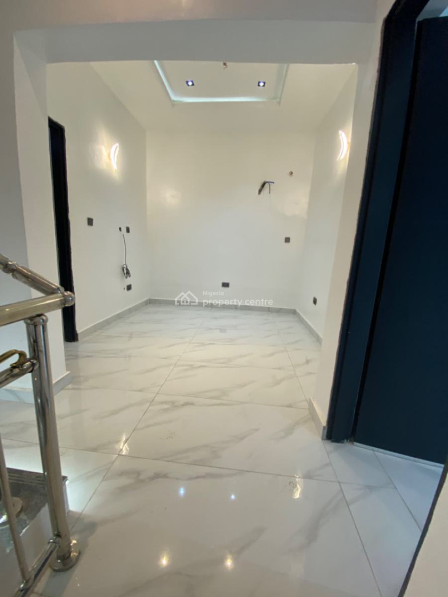 a Standard Built Townhouse in a Lovely Location, Close to American International School, Durumi, Abuja, Terraced Duplex for Sale